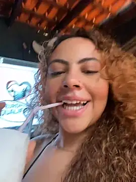 Chloe Leaozinho online show from October 11, 6:17 pm