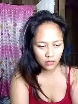 Snapshot of pretty_me092121 chatting on May 7, 6:35 pm pretty me092121 online show from May 7, 6:35 pm