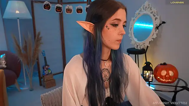 Snapshot of violetesa chatting on October 30, 11:55 am violetesa online show from October 30, 11:55 am