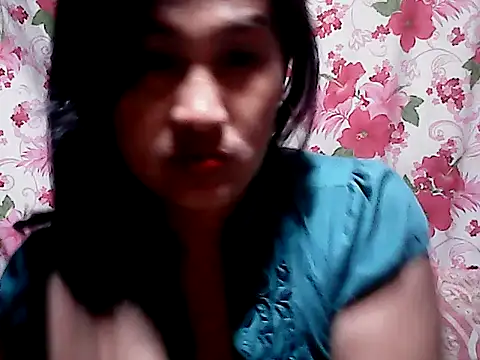 Snapshot of sh1nbae chatting on November 16, 12:22 pm sh1nbae online show from November 16, 12:22 pm