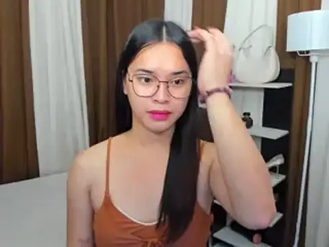 Snapshot of SeductiveAppleTS chatting on November 23, 6:46 am SeductiveAppleTS online show from November 23, 6:46 am