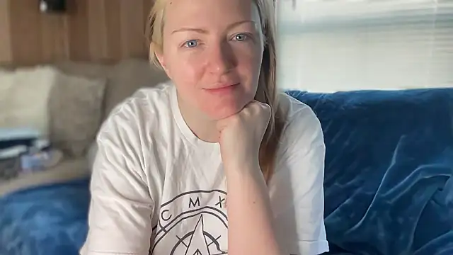 PefectNipz online show from January 12, 3:28 pm