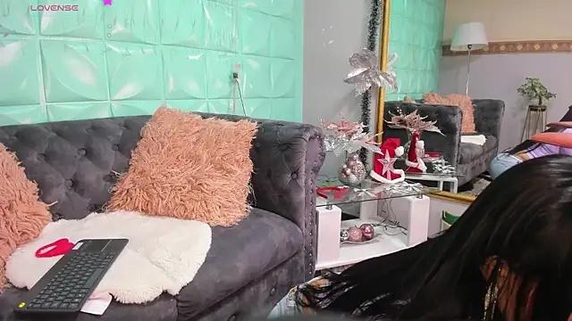 SailonTeen online show from December 22, 3:20 pm