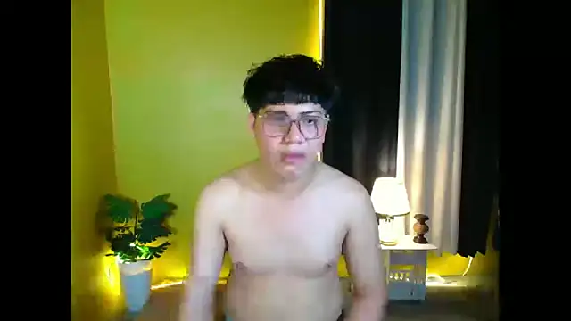 Lowel Smith online show from October 22, 3:01 pm