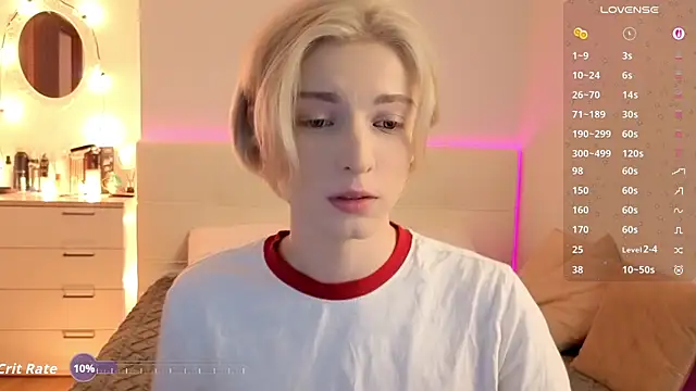 fiachand online show from April 1, 1:01 pm