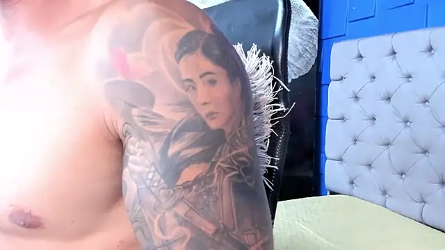 Snapshot of andres-clark92 chatting on October 12, 6:18 pm andres-clark92 online show from October 12, 6:18 pm