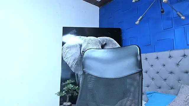 Snapshot of andres-clark92 chatting on October 19, 6:41 pm andres-clark92 online show from October 19, 6:41 pm