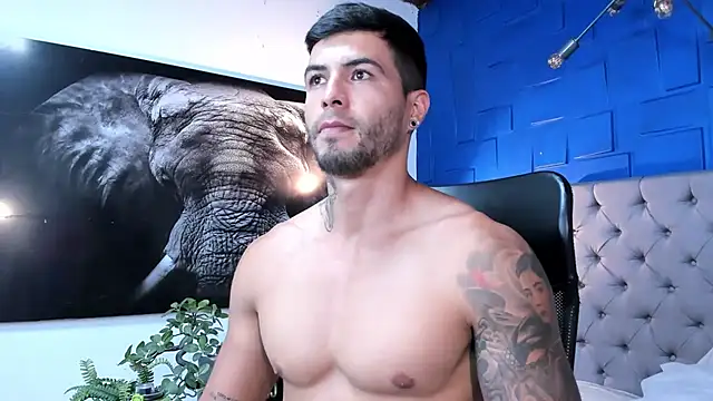 Snapshot of andres-clark92 chatting on November 20, 5:45 pm andres-clark92 online show from November 20, 5:45 pm