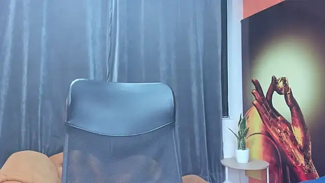 Snapshot of andres-clark92 chatting on November 28, 5:48 pm andres-clark92 online show from November 28, 5:48 pm