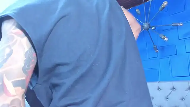 andres-clark92 online show from December 18, 5:08 pm