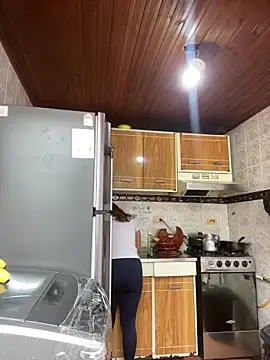 juliana-mancini online show from November 21, 5:22 pm