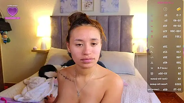 juliana-mancini online show from December 17, 5:08 pm