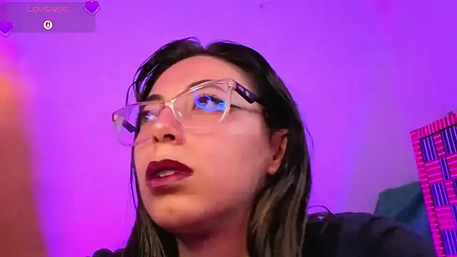 Miranda sexlove  online show from February 18, 6:59 pm