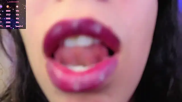 Snapshot of Miranda_sexlove_ chatting on March 8, 7:06 pm Miranda sexlove online show from March 8, 7:06 pm