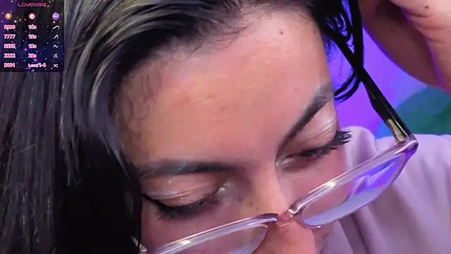 Snapshot of Miranda_sexlove_ chatting on March 19, 7:07 pm Miranda sexlove online show from March 19, 7:07 pm
