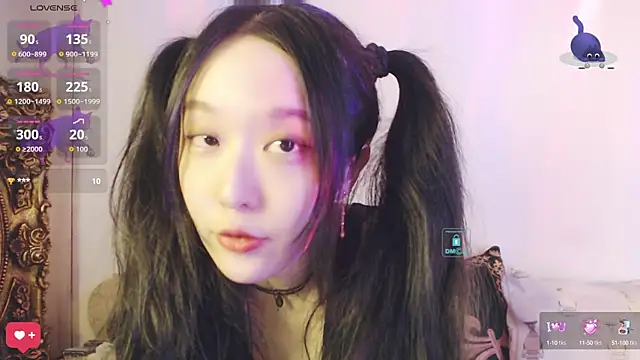 Snapshot of Etherealcat33 chatting on October 16, 3:57 pm Etherealcat33 online show from October 16, 3:57 pm