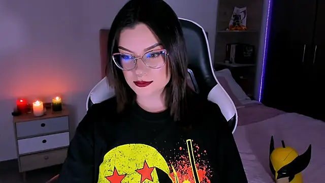 OphelianaRose33 online show from October 21, 10:54 pm