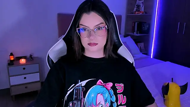 OphelianaRose33 online show from November 8, 9:57 pm