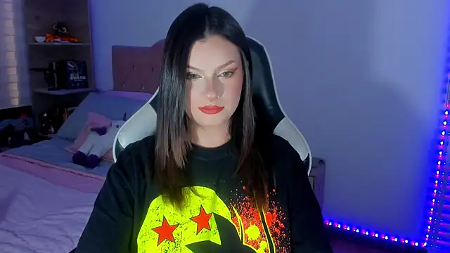 OphelianaRose33 online show from June 30, 10:22 pm