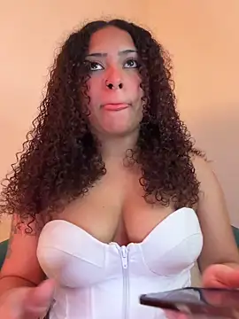 Snapshot of Kass_1 chatting on February 13, 3:02 am Kass 1 online show from February 13, 3:02 am