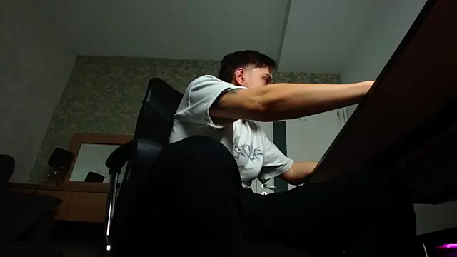 FelixStarkk online show from November 1, 4:58 am