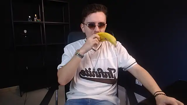 FelixStarkk online show from June 2, 6:15 am