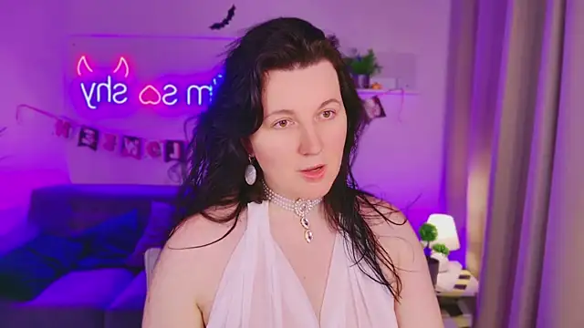 Snapshot of love_me__tonight_ chatting on October 28, 10:23 pm love me tonight online show from October 28, 10:23 pm