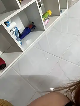 Snapshot of -Linaa- chatting on September 16, 12:22 am -Linaa- online show from September 16, 12:22 am