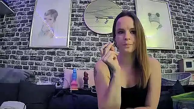 SexyMilf 37 online show from October 28, 9:06 pm