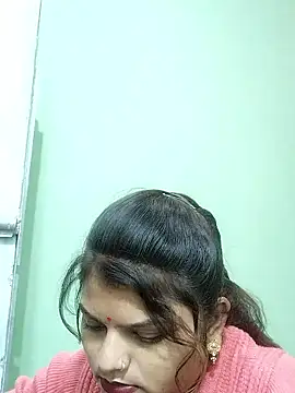 Hot mirchjii online show from January 8, 8:27 am