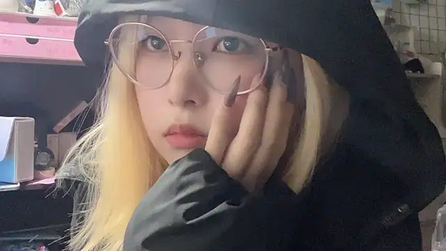 luna51888 online show from October 7, 3:09 pm