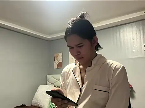 Snapshot of AlianaBlair chatting on October 31, 1:17 am AlianaBlair online show from October 31, 1:17 am