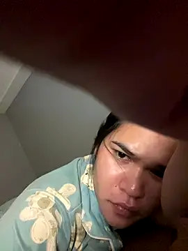 Snapshot of AlianaBlair chatting on November 5, 6:19 pm AlianaBlair online show from November 5, 6:19 pm