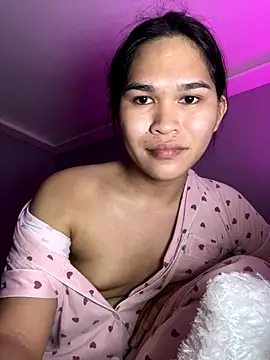 Snapshot of AlianaBlair chatting on November 7, 2:50 pm AlianaBlair online show from November 7, 2:50 pm