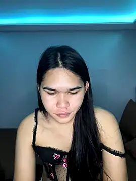 Snapshot of AlianaBlair chatting on November 13, 2:49 pm AlianaBlair online show from November 13, 2:49 pm