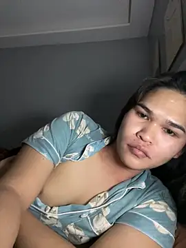 Snapshot of AlianaBlair chatting on November 14, 6:17 pm AlianaBlair online show from November 14, 6:17 pm