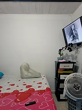 Snapshot of daliataleboficiall chatting on October 8, 7:11 pm daliataleboficiall online show from October 8, 7:11 pm