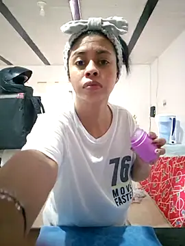 Snapshot of daliataleboficiall chatting on October 14, 5:14 pm daliataleboficiall online show from October 14, 5:14 pm