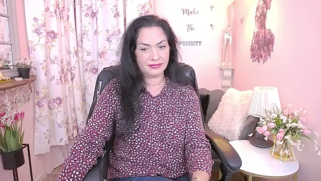 MyLovOne online show from December 5, 5:42 pm