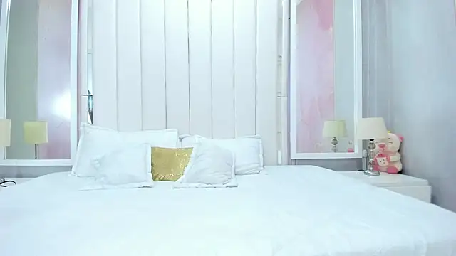 luna hot ass online show from June 11, 8:18 pm