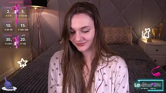 Snapshot of DiamondGoldie chatting on November 27, 7:32 am DiamondGoldie online show from November 27, 7:32 am