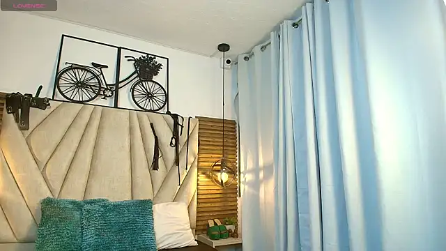 Snapshot of Cinthiabaker chatting on May 8, 7:30 pm Cinthiabaker online show from May 8, 7:30 pm