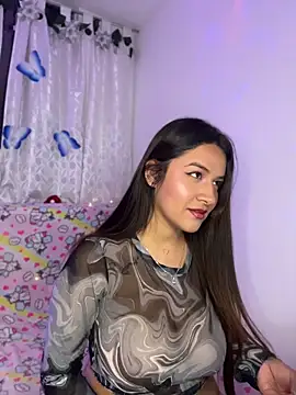 Snapshot of Linda_Bellucci chatting on May 1, 4:50 am Linda Bellucci online show from May 1, 4:50 am