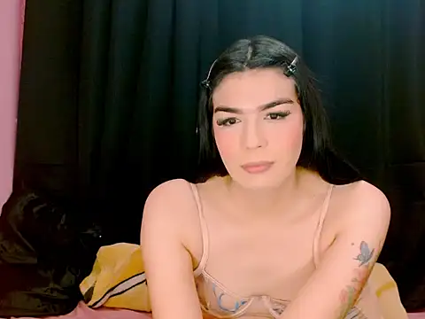 Snapshot of _crystal23_ chatting on October 25, 4:31 am crystal23 online show from October 25, 4:31 am