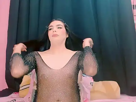 Snapshot of _crystal23_ chatting on November 15, 3:59 am crystal23 online show from November 15, 3:59 am