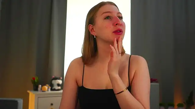 LorettaGladman online show from April 3, 4:10 am