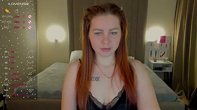 MikaBloom online show from January 16, 2:04 am