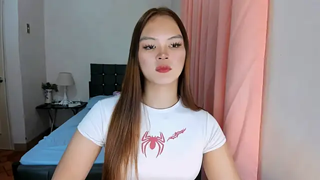 Snapshot of ameliamaureen chatting on December 16, 2:55 pm ameliamaureen online show from December 16, 2:55 pm