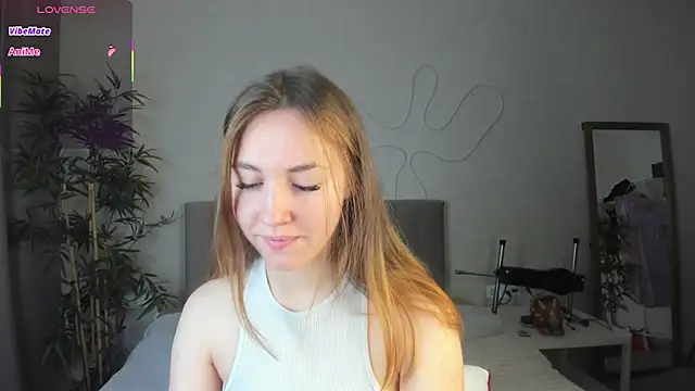 Snapshot of Luna_G0ld chatting on October 12, 11:04 pm Luna G0ld online show from October 12, 11:04 pm