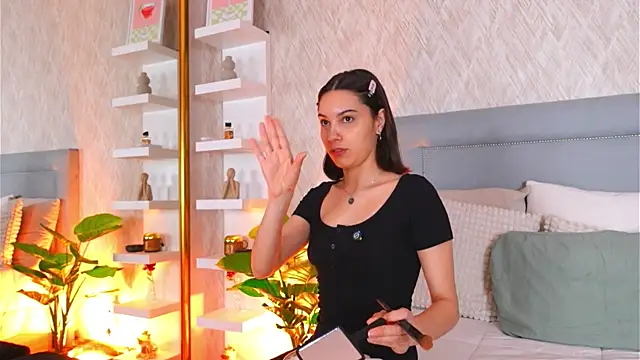 Sofy Bradd online show from April 10, 6:51 am